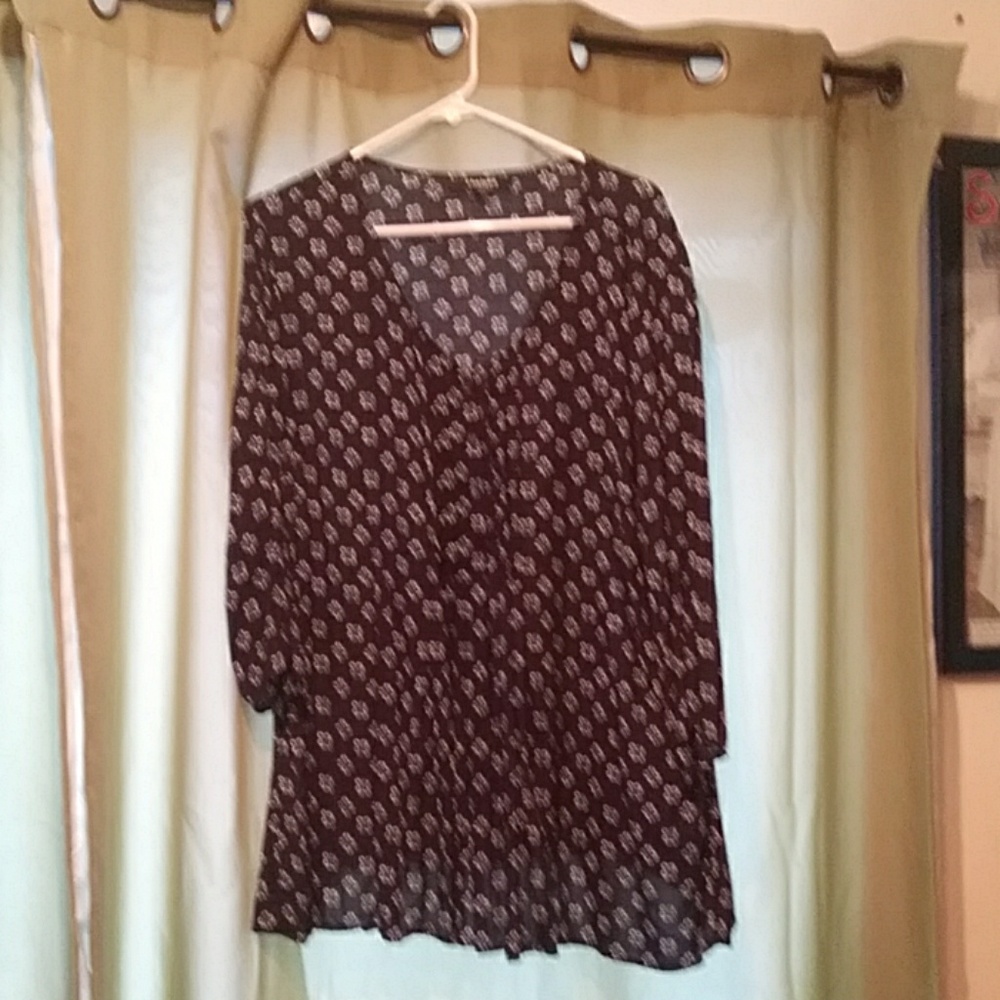 Chelsea Studio size 22/24. NWOT